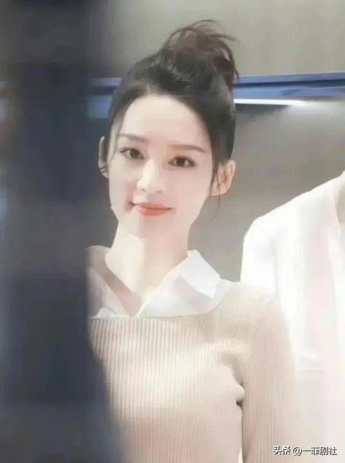 娱乐圈吃瓜爆料李沁,娱乐圈的甜蜜瓜果，揭秘她的星途历程