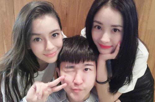 娱乐吃瓜美女背景,揭秘吃瓜美女背后的故事