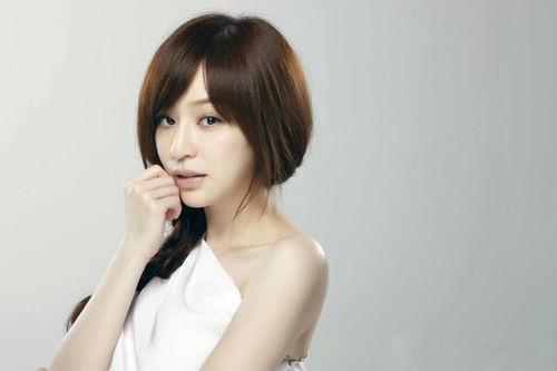 娱乐圈吃瓜王心凌百度云,揭秘百度云背后的娱乐风云