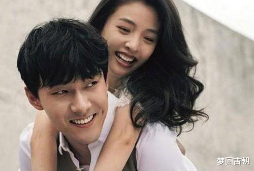 娱乐圈的吃瓜情侣,揭秘明星情侣甜蜜瞬间