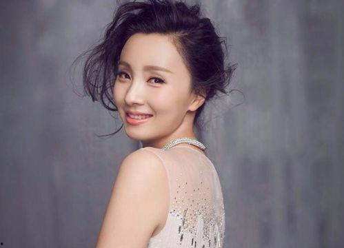 陶虹吃瓜娱乐圈视频,一场吃瓜大戏背后的真相